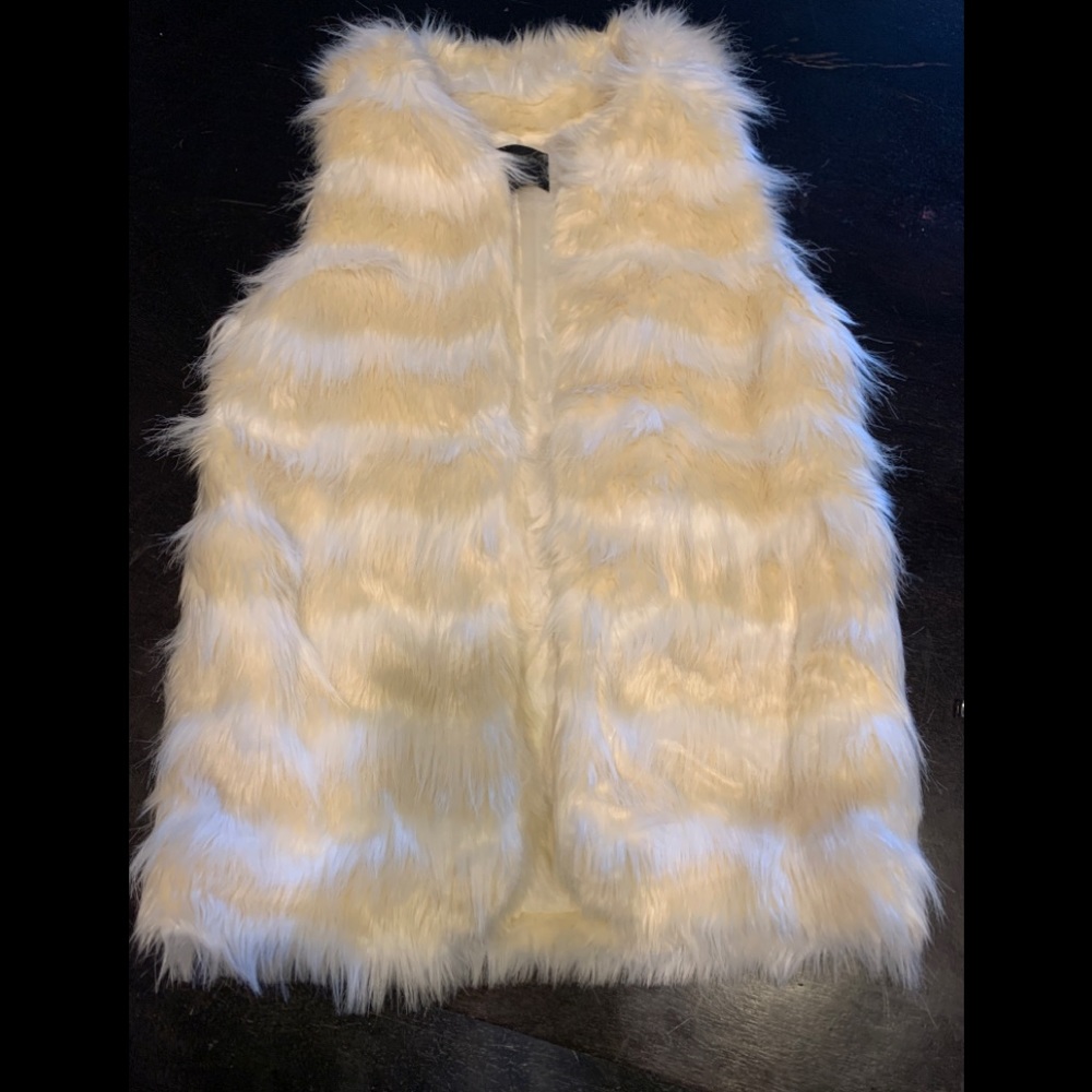 💕LOVE TREE DESIGNER VEST SIZE WOMEM’s MEDIUM💕